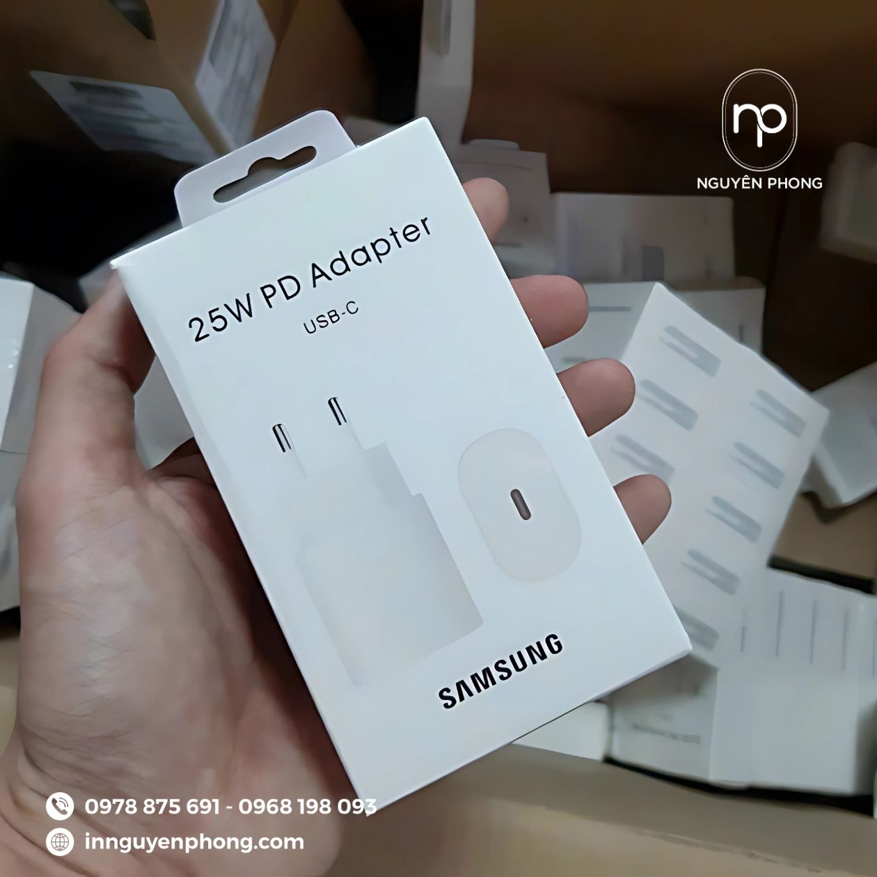 Mẫu thiết kế logo phụ kiện điện thoại 